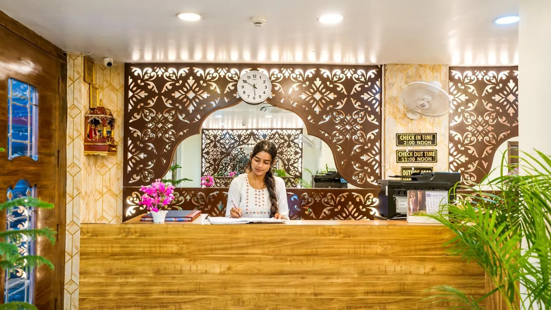 ***  Tripli Hotels Silver Shine Varanasi India